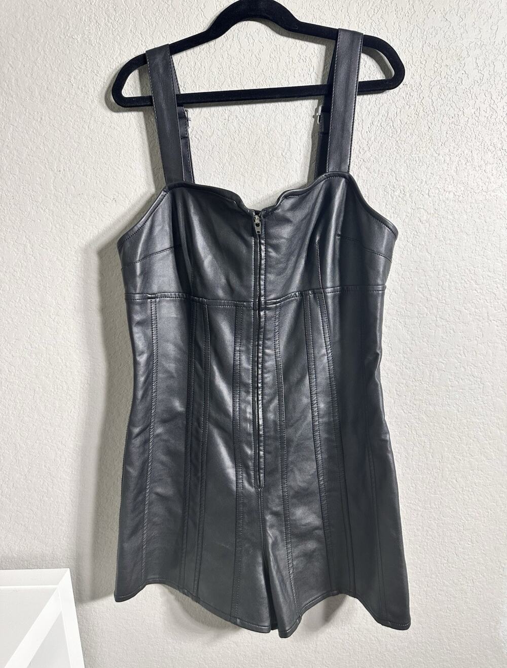 Free People Black Faux Leather Zip Front Romper Corset‎ Playsuit Size 4 Moto